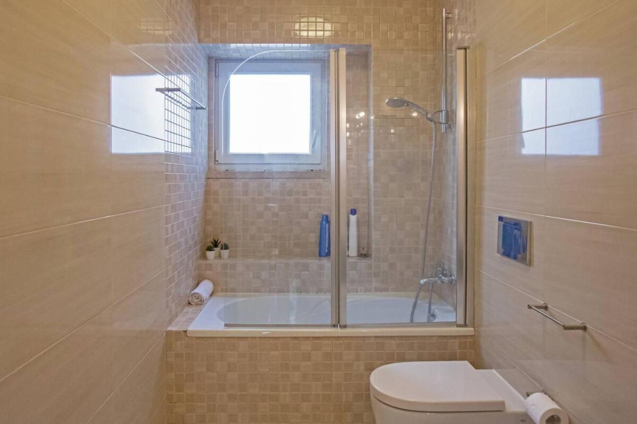 Cosy 1 Bedroom Apartment In Belem Lisbon Luaran gambar