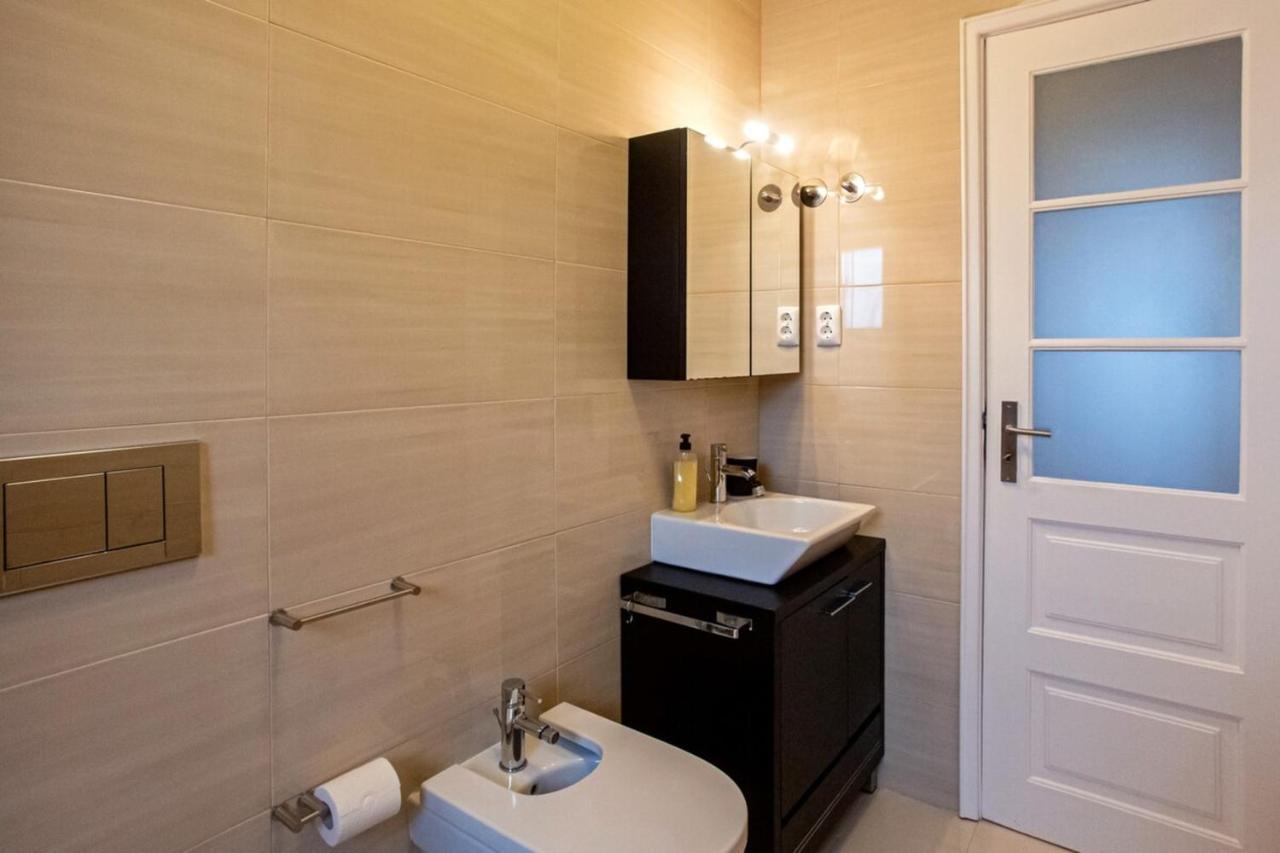 Cosy 1 Bedroom Apartment In Belem Lisbon Luaran gambar
